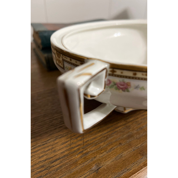 Vintage W.H. Grindley & Co The Victory Covered Vegetable Bowl - Picture 10 of 11